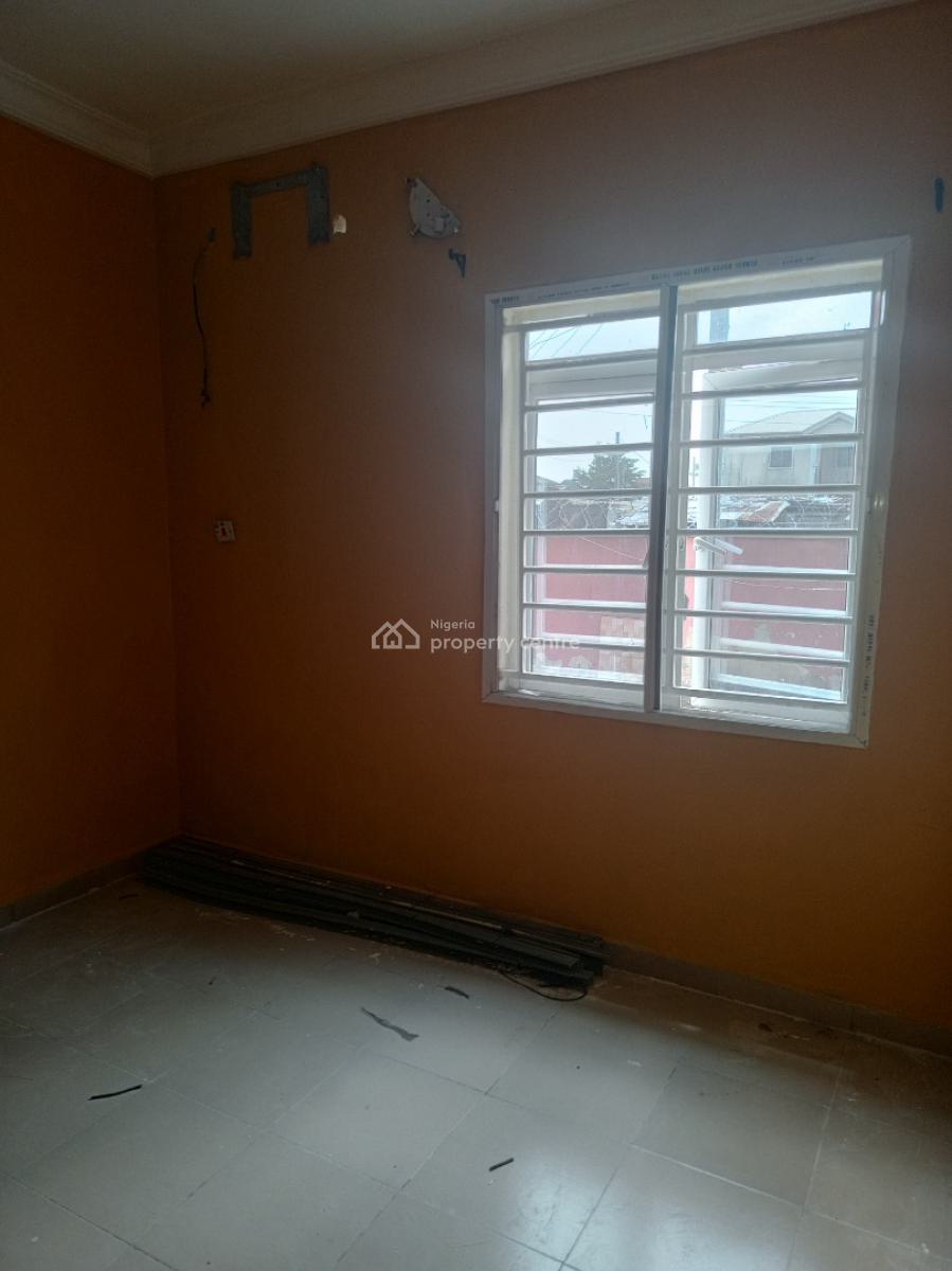 Renovated Clean 3 Bedroom Apartment, Off Mobil Road Ilaje, Ilaje, Ajah, Lagos, Flat / Apartment for Rent