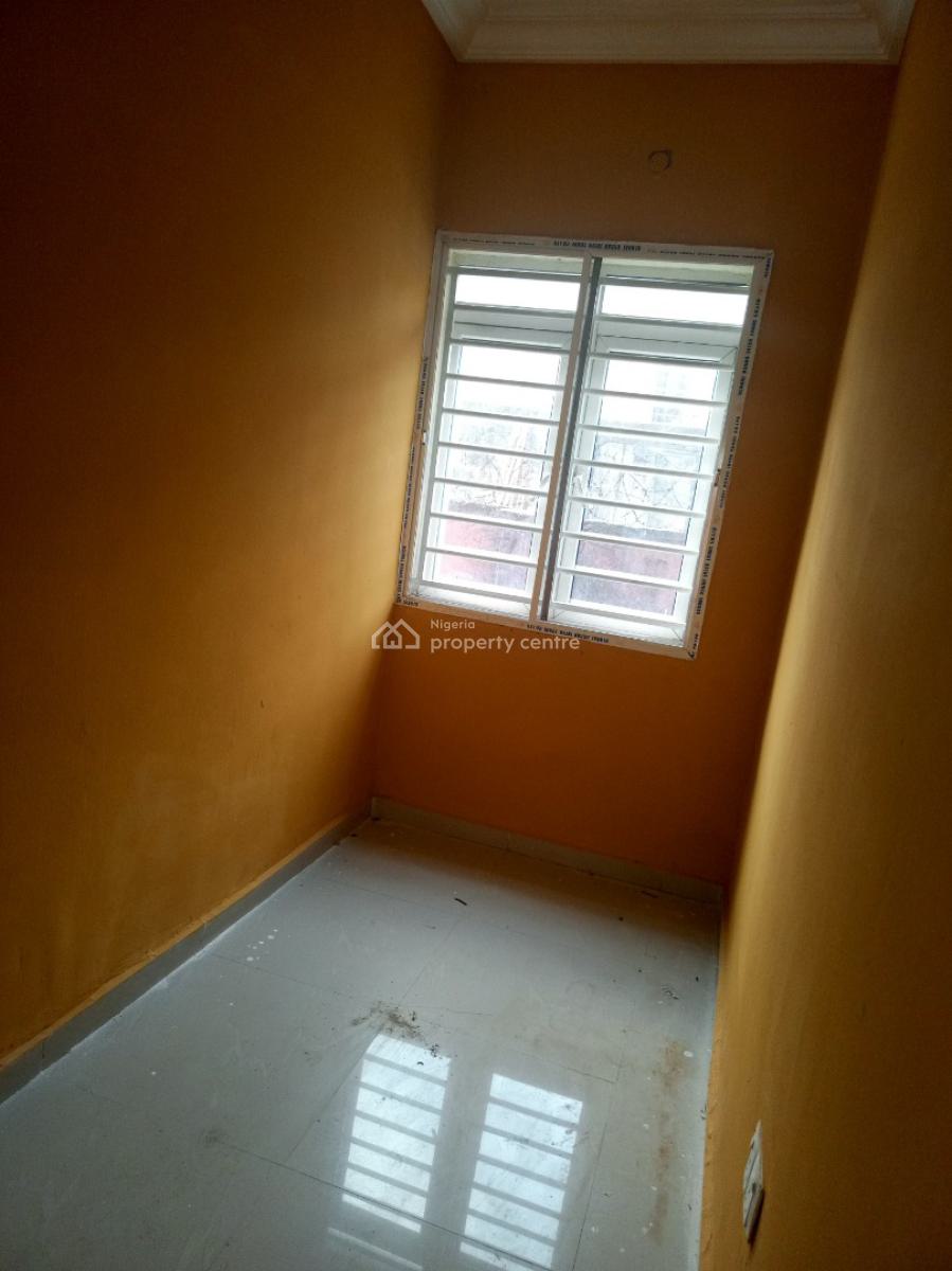 Renovated Clean 3 Bedroom Apartment, Off Mobil Road Ilaje, Ilaje, Ajah, Lagos, Flat / Apartment for Rent