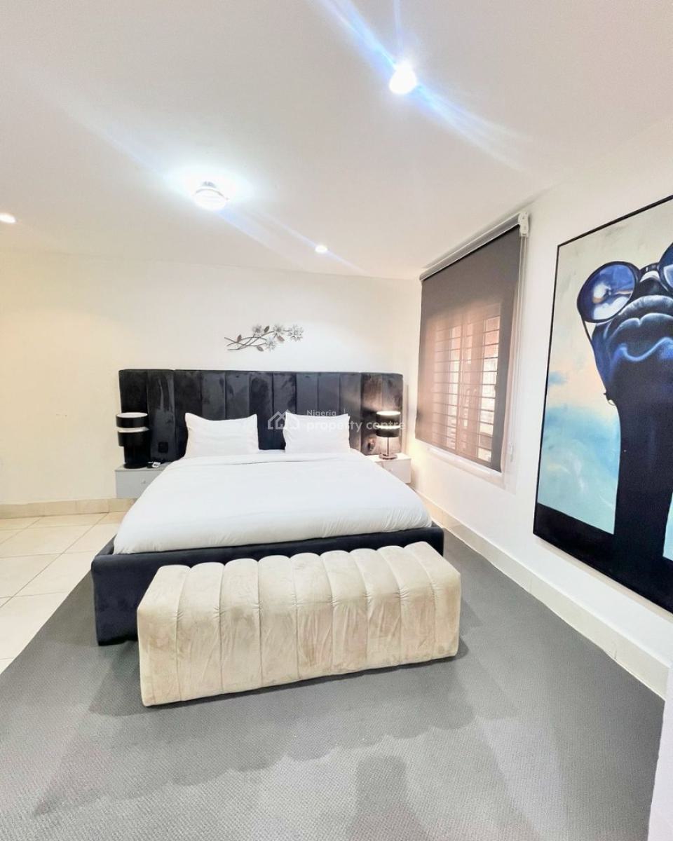 Spacious Furnished 2b Bedroom  Flat, Lekki Phase 1, Lekki, Lagos, Flat / Apartment for Rent