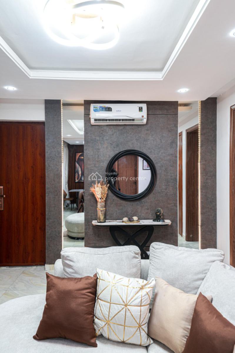 Aesthetically Cool & Luxurious 3 Bedrooms Apartment, Surulere, Lagos, Flat / Apartment Short Let