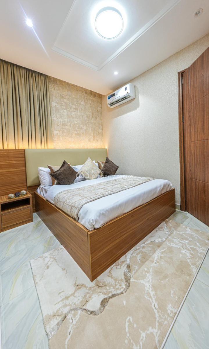 Aesthetically Cool & Luxurious 3 Bedrooms Apartment, Surulere, Lagos, Flat / Apartment Short Let