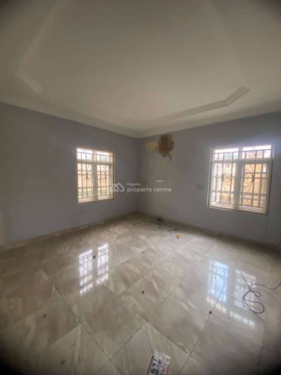 Nice 3 Bedroom Flat with 1 Bq in a Gated & Secured Compound, Wuye, Wuye, Abuja, Flat / Apartment for Rent