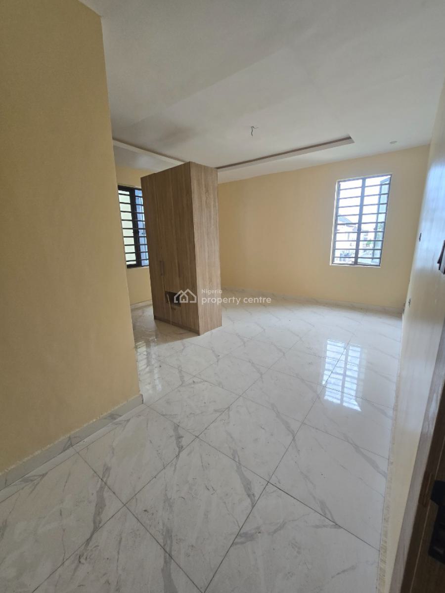3 Bedroom Duplex, Off Admiralty Way, Lekki Phase 1, Lekki, Lagos, Flat / Apartment for Sale