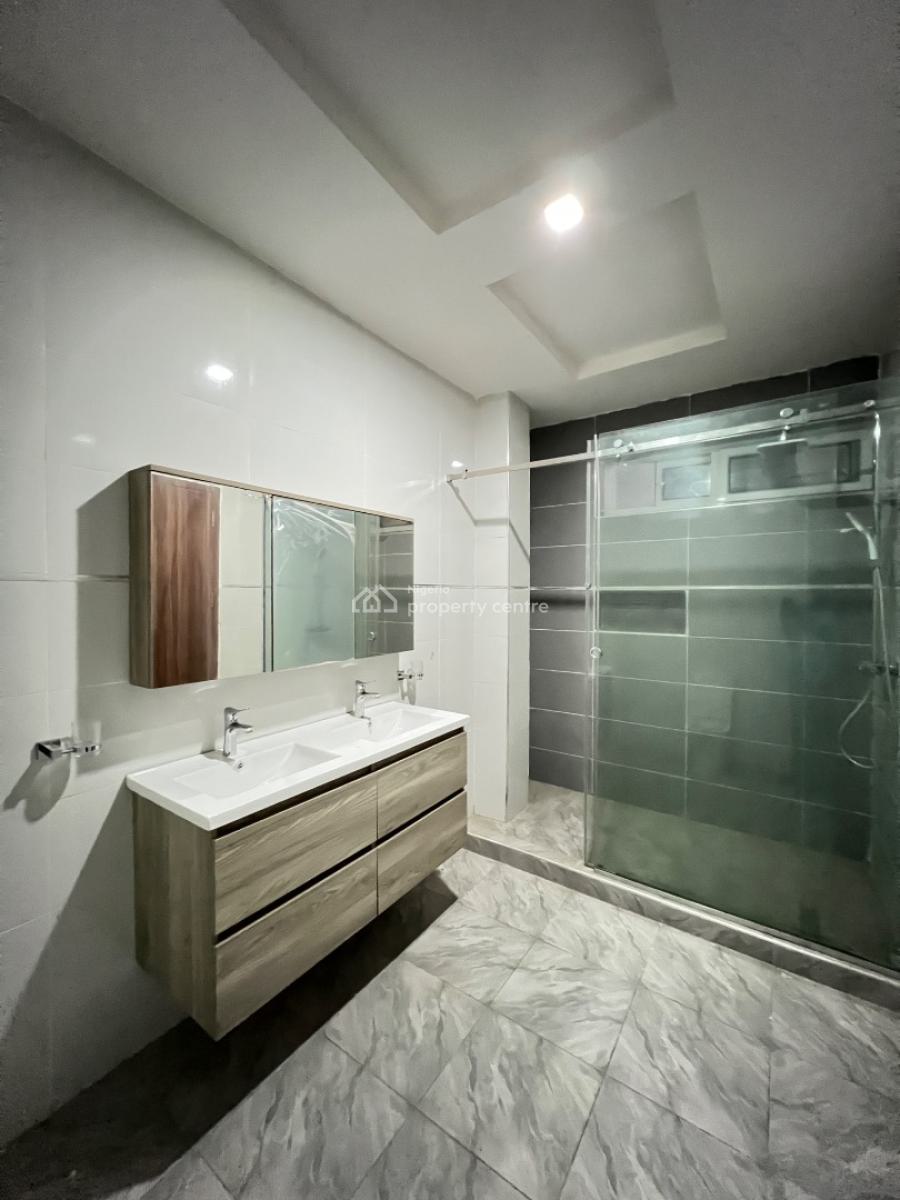 Very Spacious 4 Bedroom Penthouse with Swimming Pool, Gym and Elevator, Ikate, Lekki, Lagos, Block of Flats for Sale