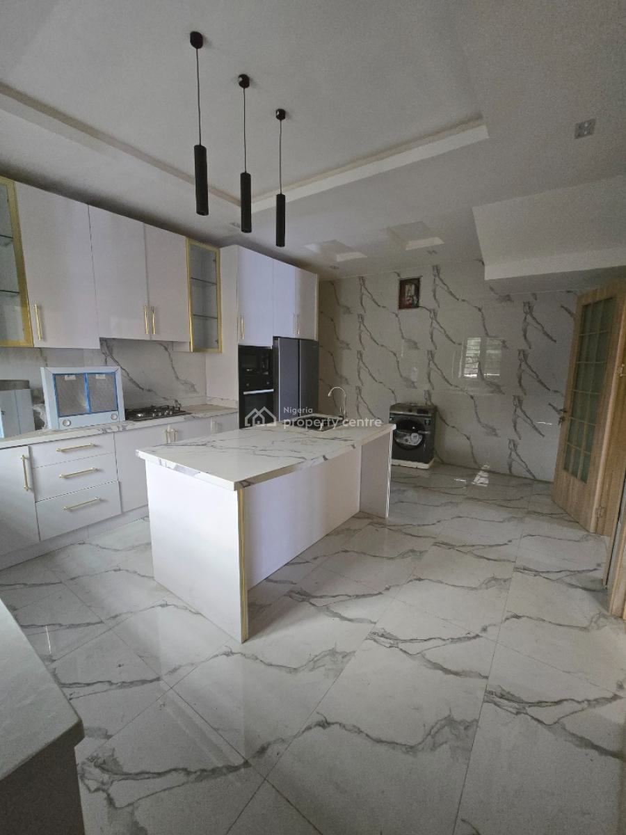 5 Bedroom Semi-detached Duplex with Bq, Lekki Phase 1, Lekki, Lagos, Semi-detached Duplex for Sale