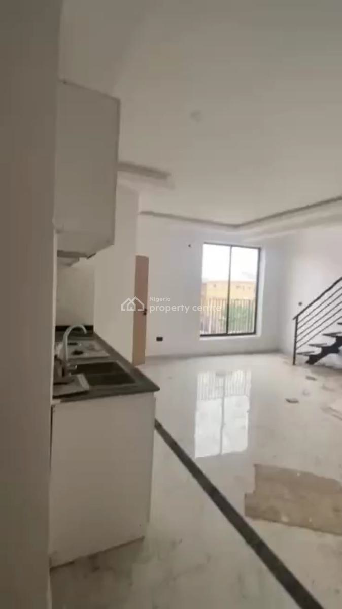 Luxury Mini Flat in Yaba, Yaba, Lagos, Mini Flat (room and Parlour) for Rent