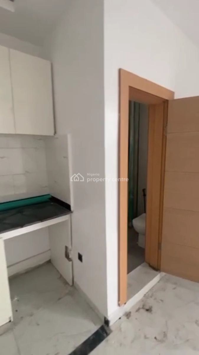 Luxury Mini Flat in Yaba, Yaba, Lagos, Mini Flat (room and Parlour) for Rent