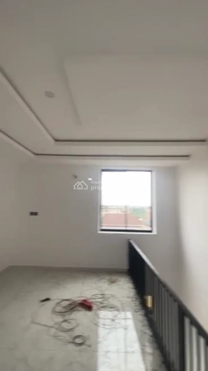 Luxury Mini Flat in Yaba, Yaba, Lagos, Mini Flat (room and Parlour) for Rent