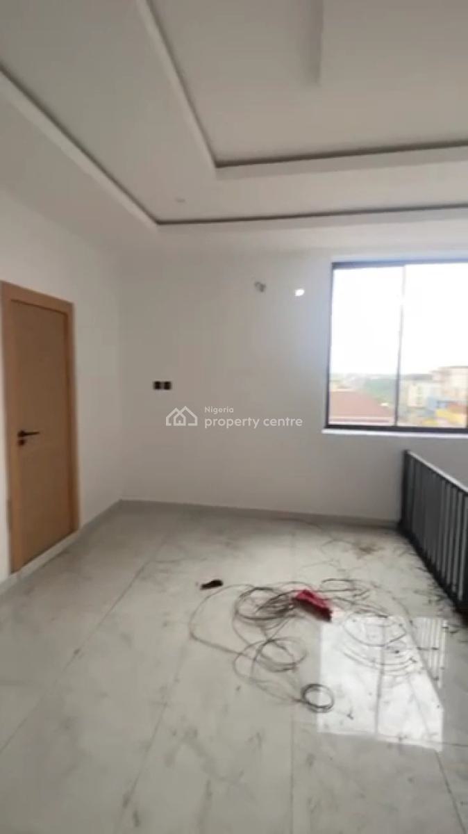 Luxury Mini Flat in Yaba, Yaba, Lagos, Mini Flat (room and Parlour) for Rent