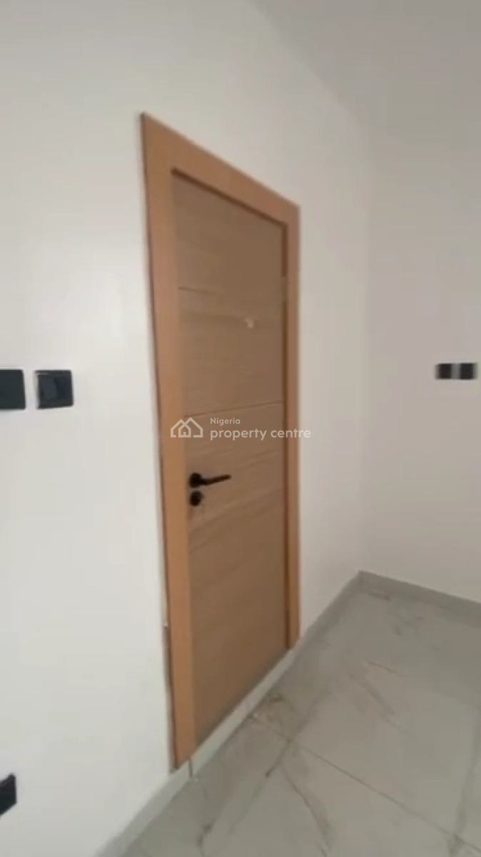 Luxury Mini Flat in Yaba, Yaba, Lagos, Mini Flat (room and Parlour) for Rent
