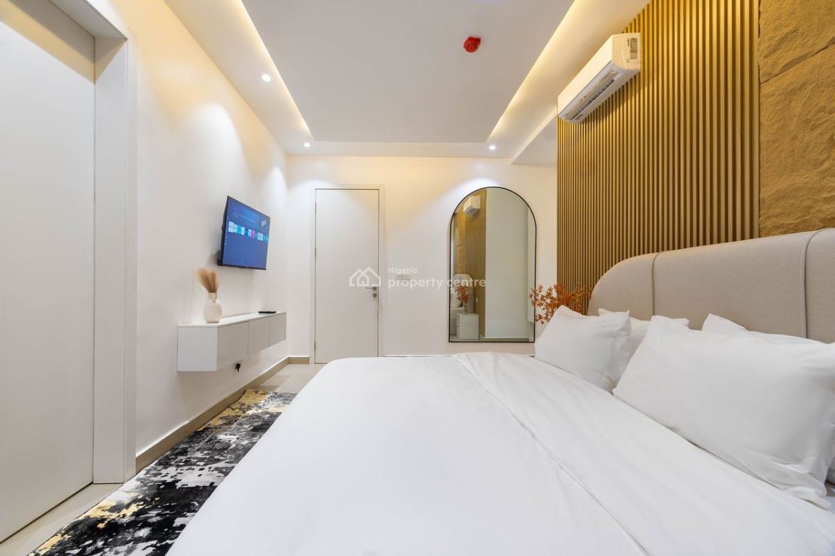 Our Stylish 2 Bedroom Apartment with Gym, Smartlock Door & Balcony in, Lekki Phase 1, Lekki, Lagos, Flat / Apartment Short Let