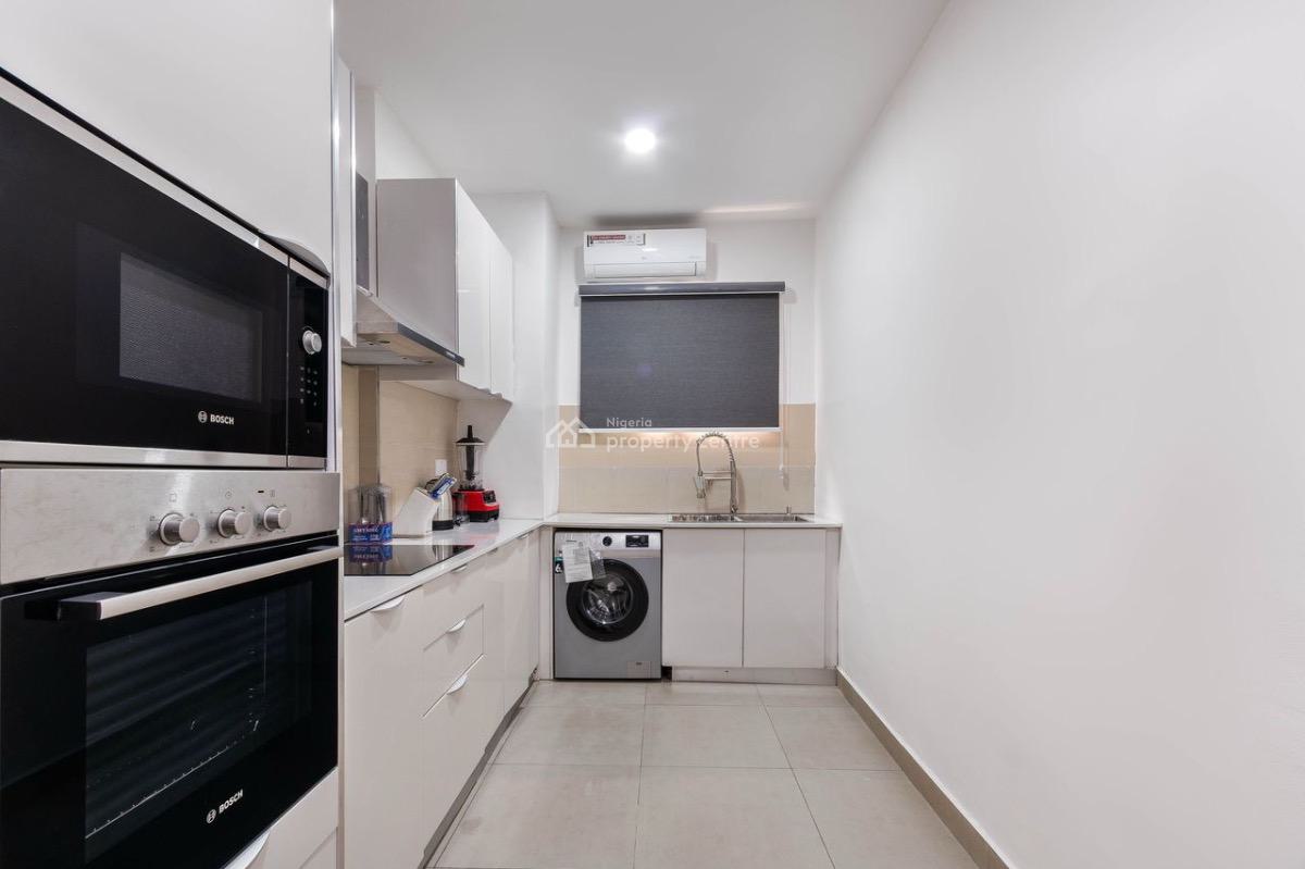 Our Stylish 2 Bedroom Apartment with Gym, Smartlock Door & Balcony in, Lekki Phase 1, Lekki, Lagos, Flat / Apartment Short Let