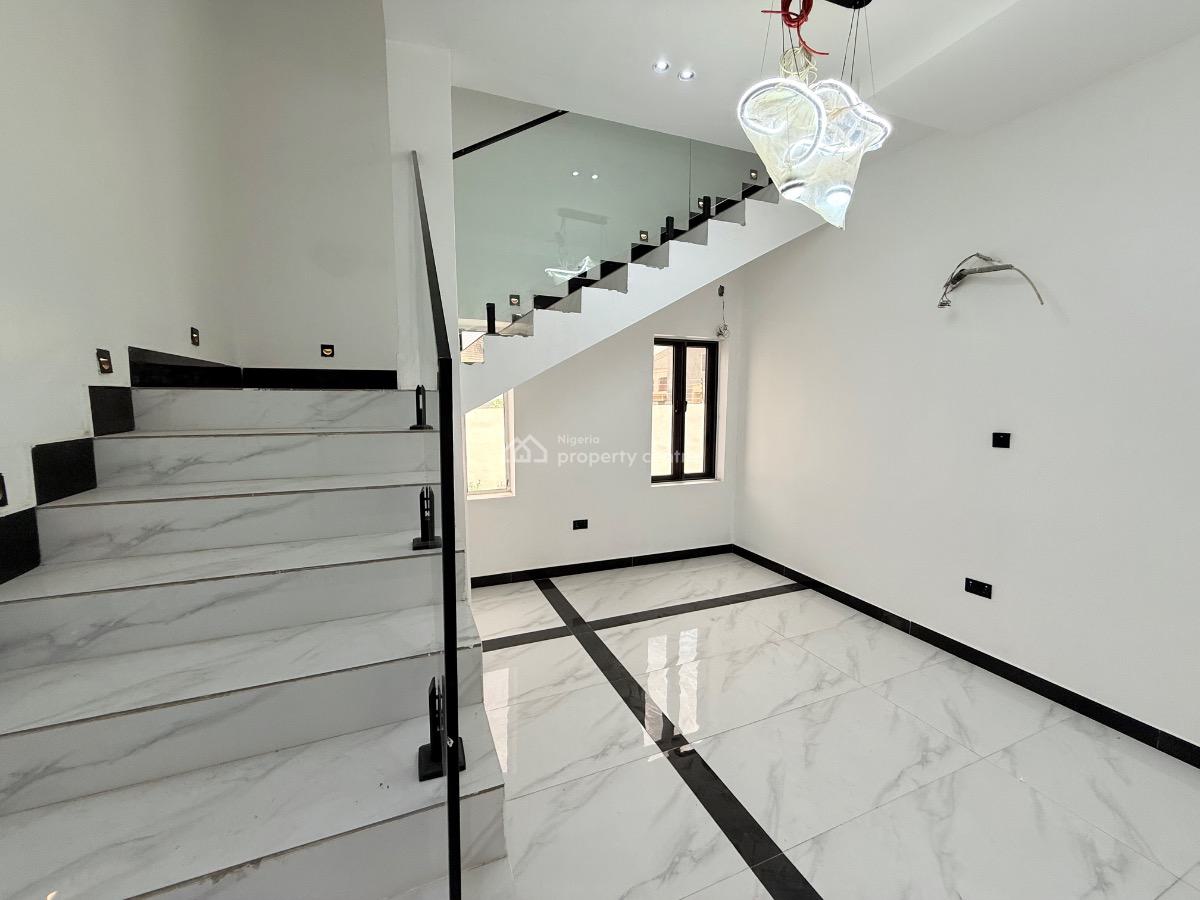Stunning 5 Bedroom Detached House, Asokoro District, Abuja, Detached Duplex for Sale