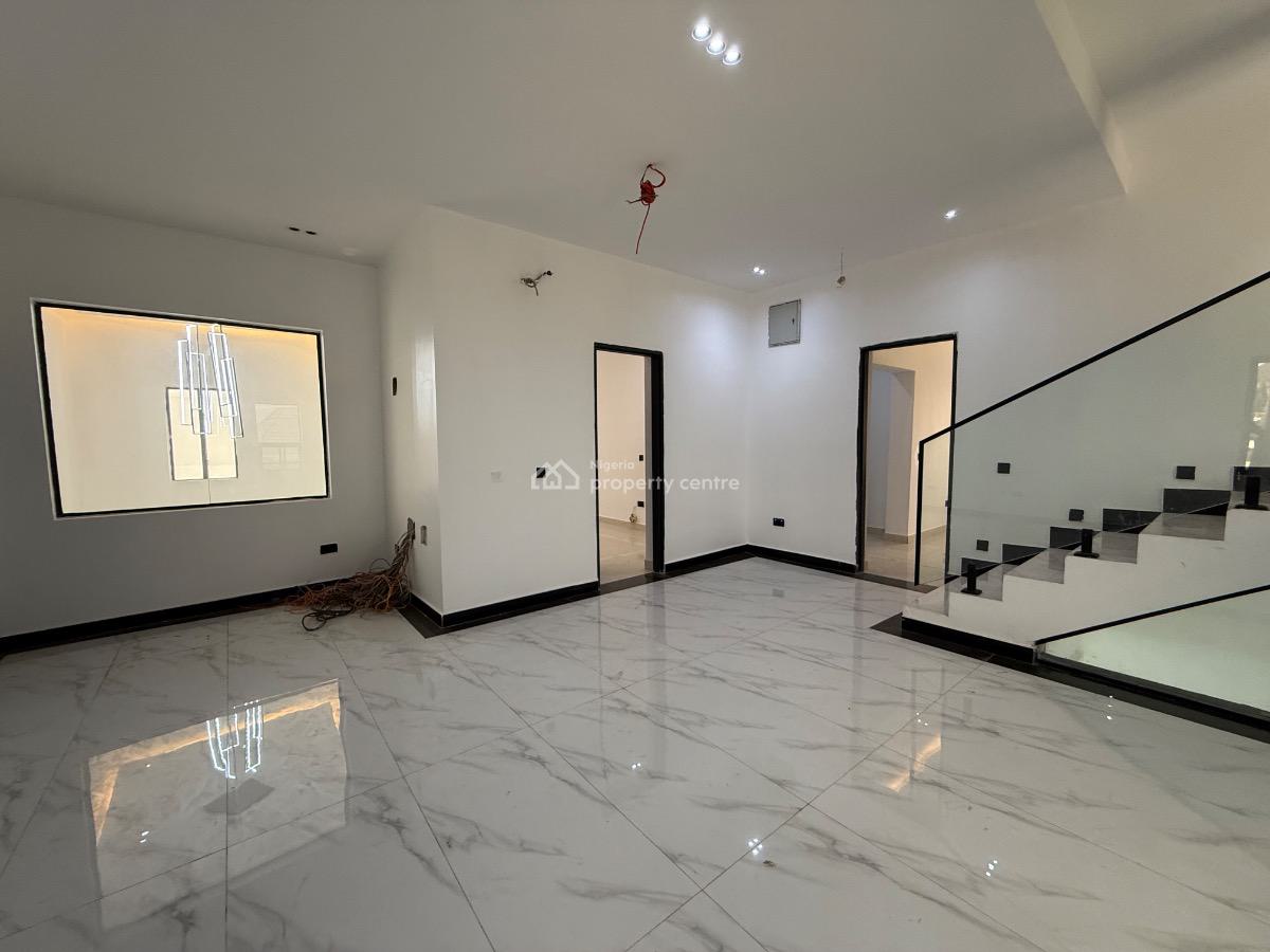 Stunning 5 Bedroom Detached House, Asokoro District, Abuja, Detached Duplex for Sale