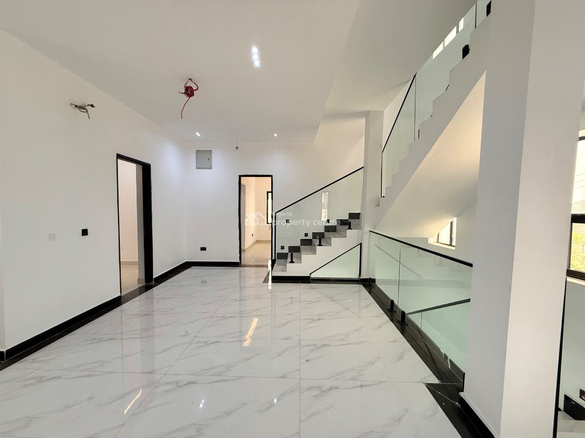 Stunning 5 Bedroom Detached House, Asokoro District, Abuja, Detached Duplex for Sale