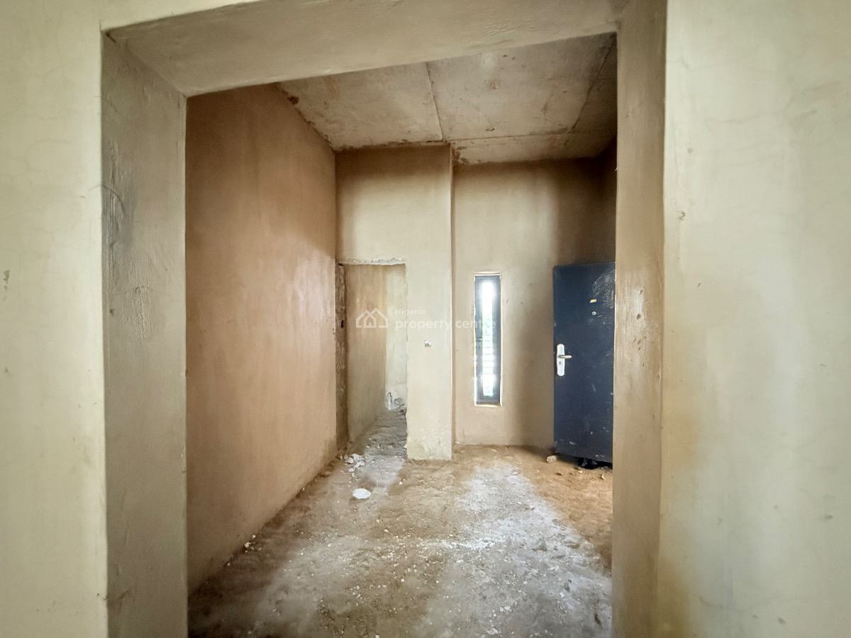 Spacious 3 Bedroom Flat, Kaura, Abuja, Flat / Apartment for Sale