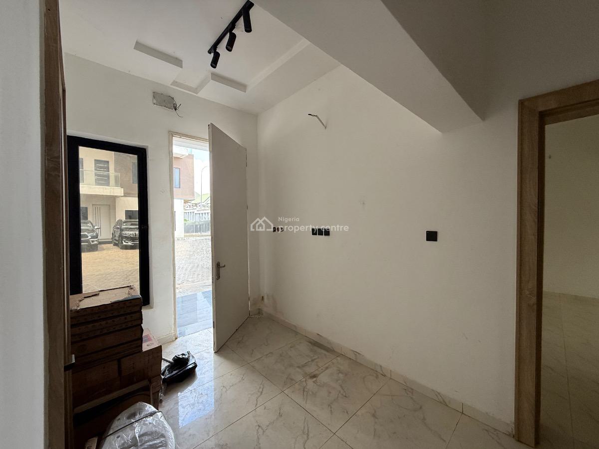 6 Bedroom Detached Duplex, Asokoro District, Abuja, Semi-detached Duplex for Sale