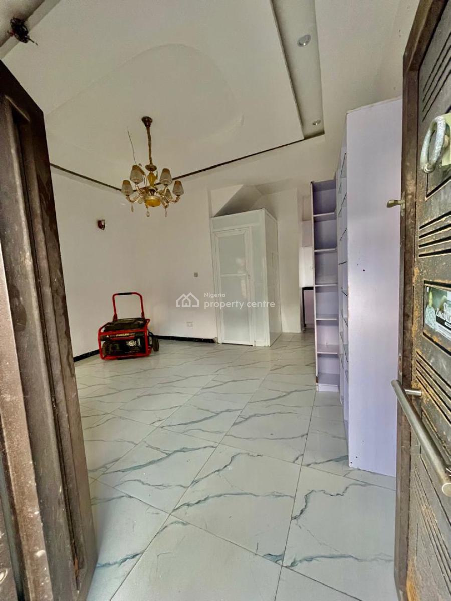 Standard N Massive Studio Apartment with an Open Plan Kitchen, Van Daniel Estate of Orchid Road Lekki, Lekki, Lagos, Self Contain (single Rooms) for Rent
