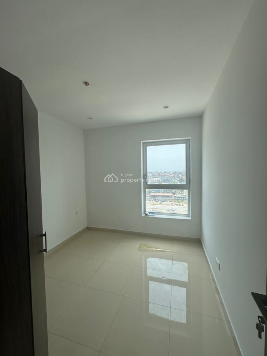 Lovely City View 2 Bedroom Apartment with a Bq, Lekki, Lagos, Flat / Apartment for Rent