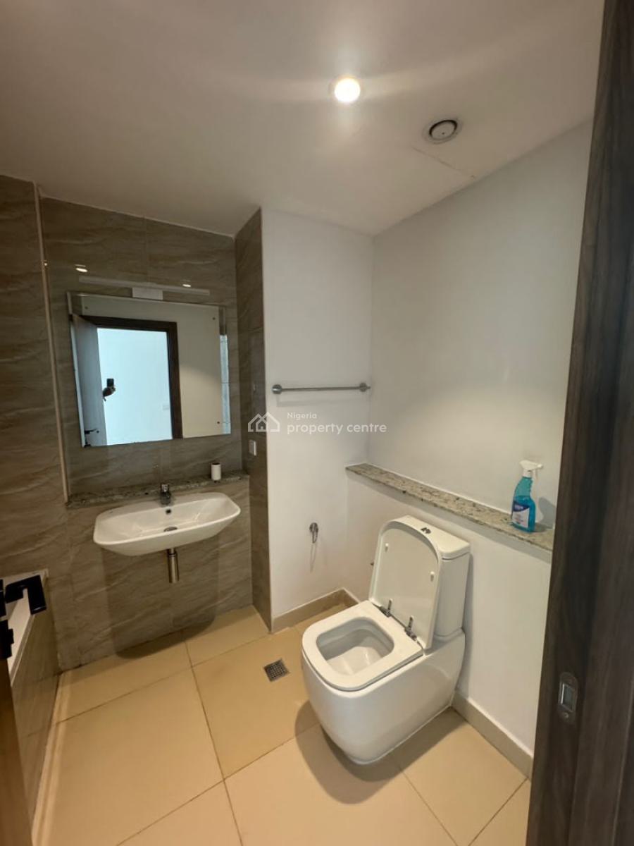 Lovely City View 2 Bedroom Apartment with a Bq, Lekki, Lagos, Flat / Apartment for Rent