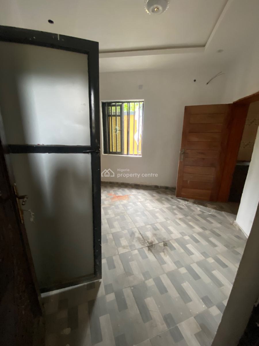 Super Dope Roomself Contained, Meadow View Estate, Ogombo, Ajah, Lagos, Self Contain (single Rooms) for Rent