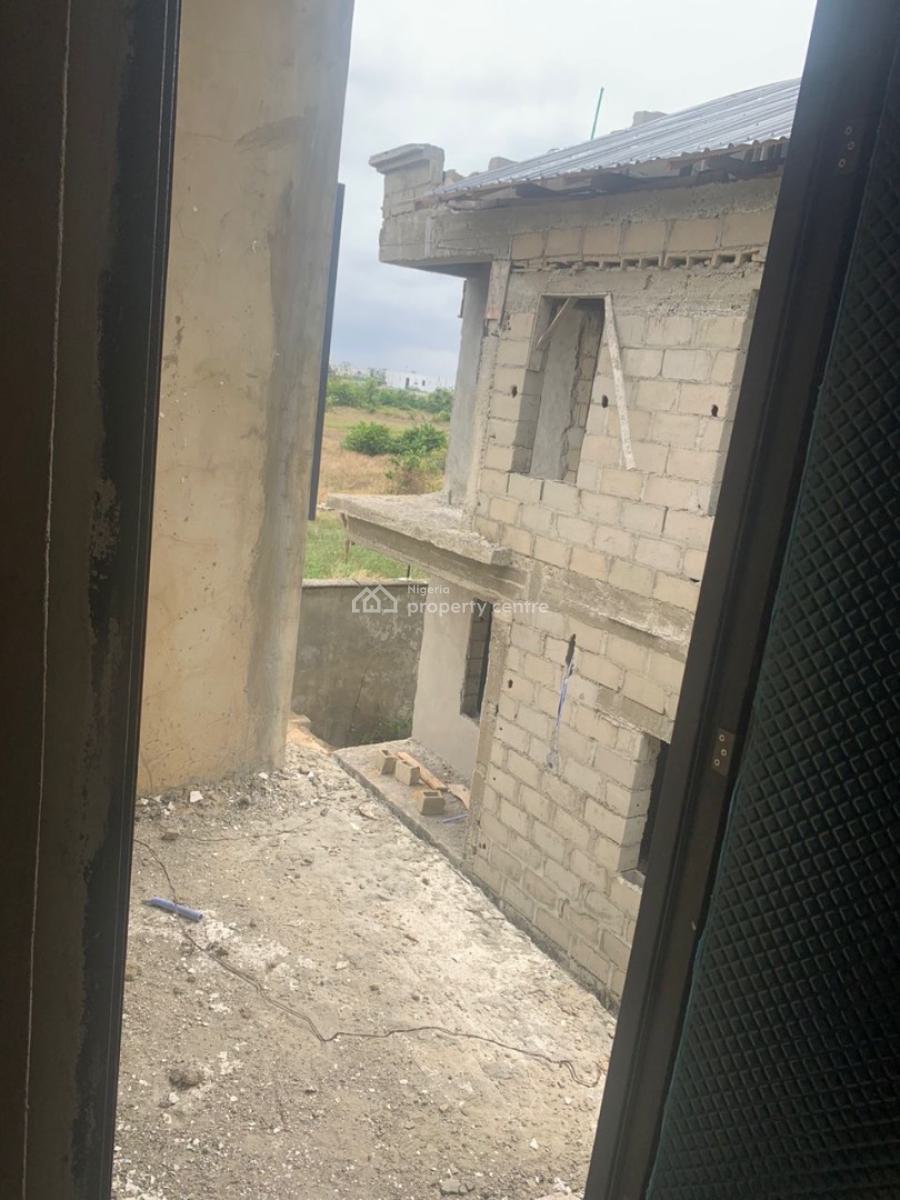 2 Bedroom Apartment in a Tight Estate, Abraham Adesanya, Ogombo, Ajah, Lagos, Flat / Apartment for Sale