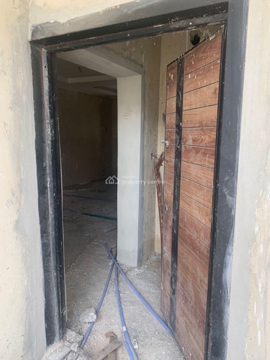 2 Bedroom Apartment in a Tight Estate, Abraham Adesanya, Ogombo, Ajah, Lagos, Flat / Apartment for Sale