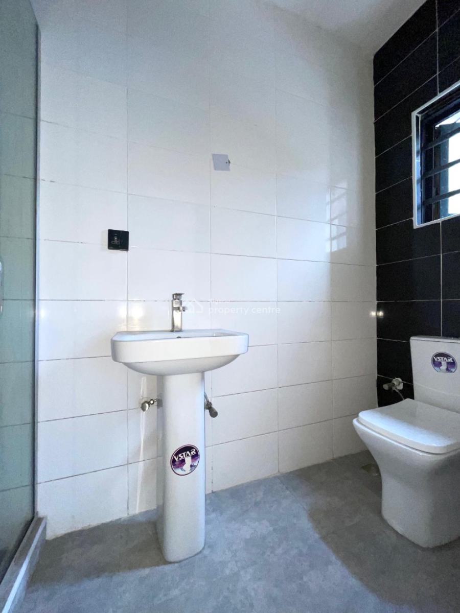 2 Bedroom Apartment, Ologolo, Lekki, Lagos, Flat / Apartment for Sale