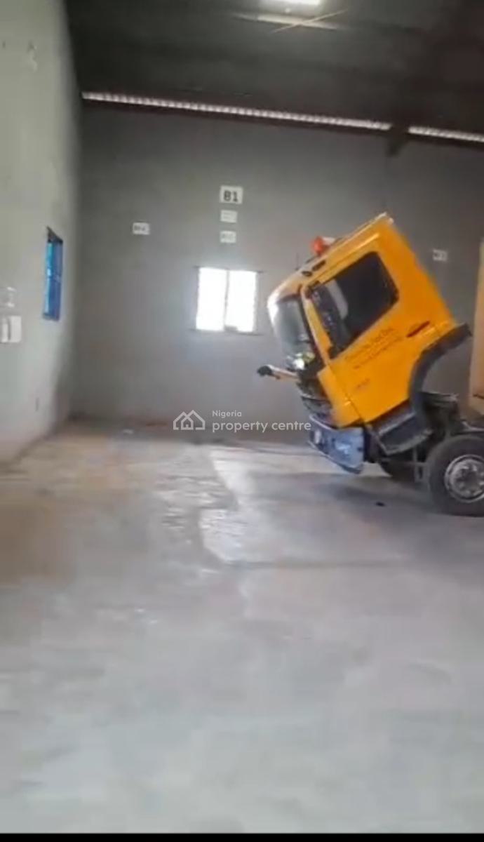 Vacant Warehouse of 3,200sqm on Land of 4,000sqm, Off Oba Akran, Oba Akran, Ikeja, Lagos, Warehouse for Sale