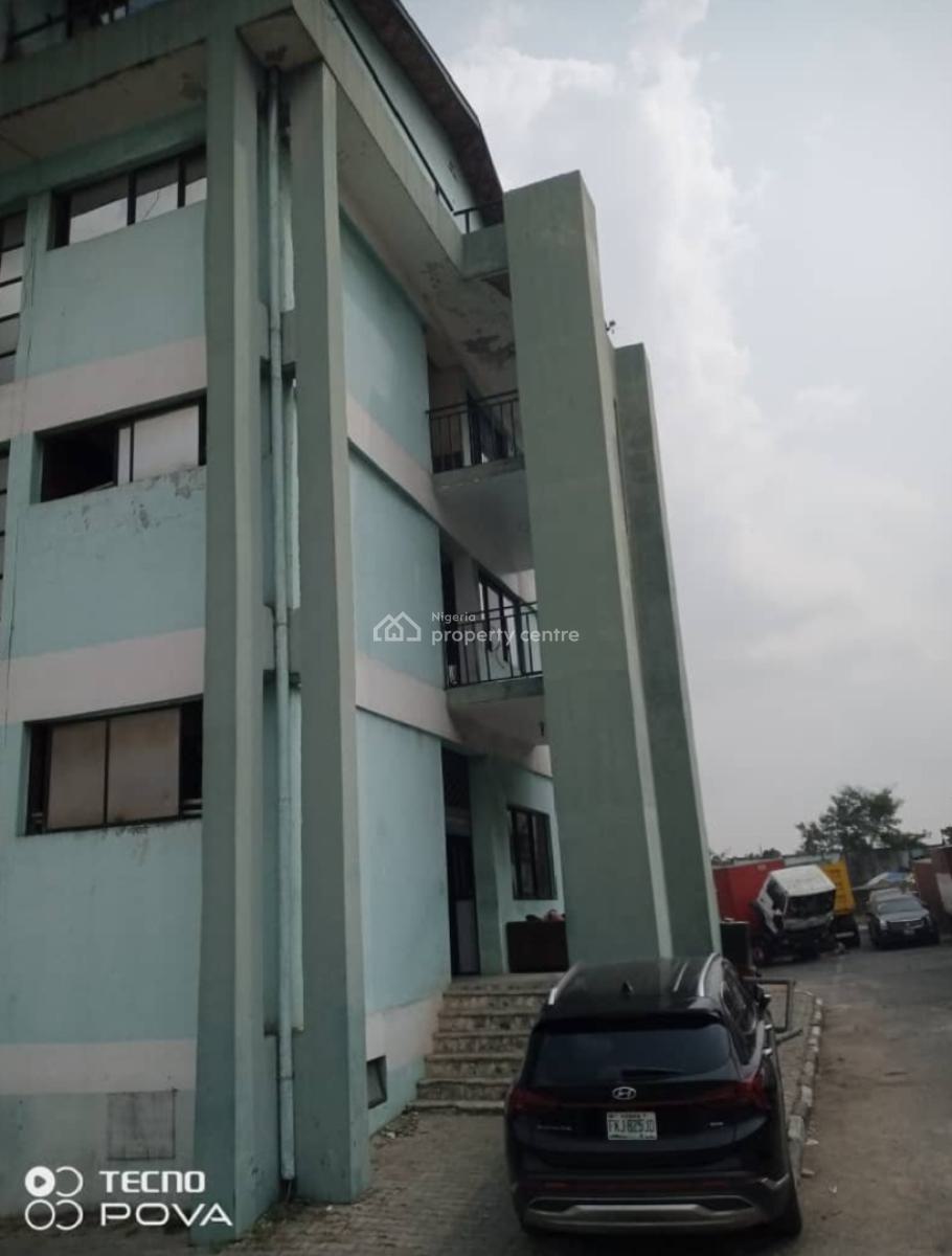 Open Plan Office Space (200sqm) Pent-house Upstairs, Secretariat, Alausa, Ikeja, Lagos, Office Space for Rent
