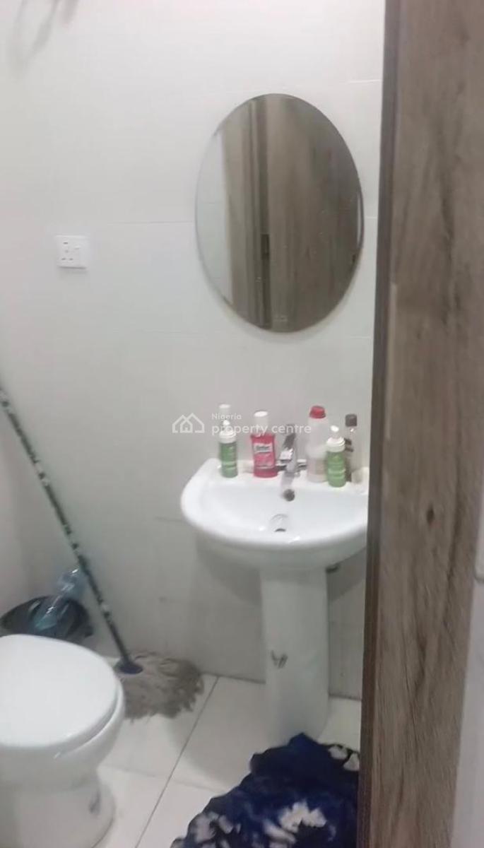 Self Contain Apartment Sharing Only Kitchen in an Estate with Swimming Pool, Orchid Before Roundabout, Lekki, Lagos, Self Contain (single Rooms) for Rent