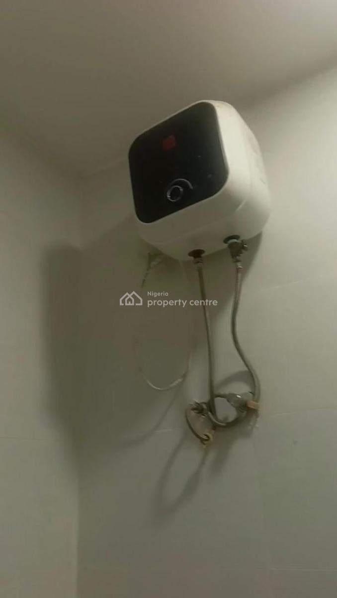 Self Contain Apartment Sharing Only Kitchen in an Estate with Swimming Pool, Orchid Before Roundabout, Lekki, Lagos, Self Contain (single Rooms) for Rent