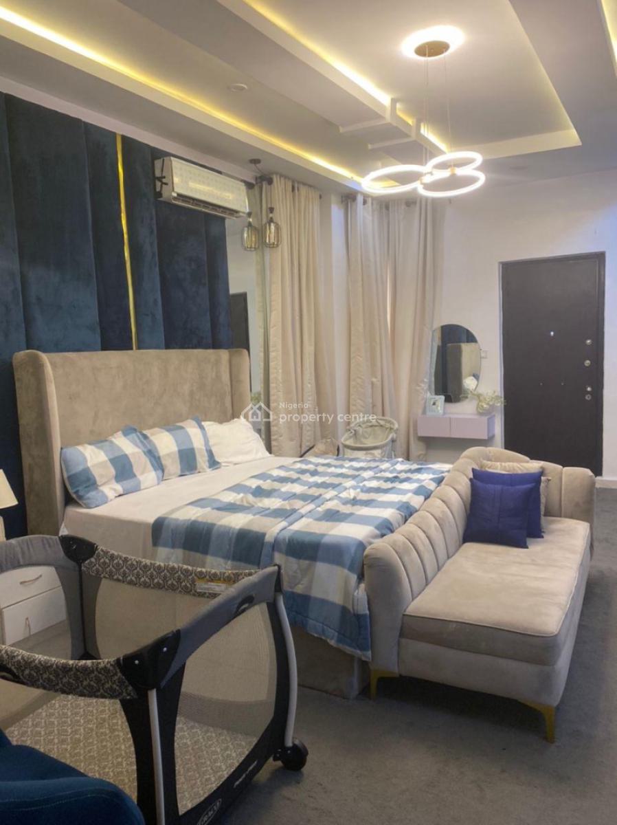 Just in! Spacious and Elegant, Comes Unfurnished, Chevron Drive, Lekki, Lagos, Semi-detached Duplex for Rent