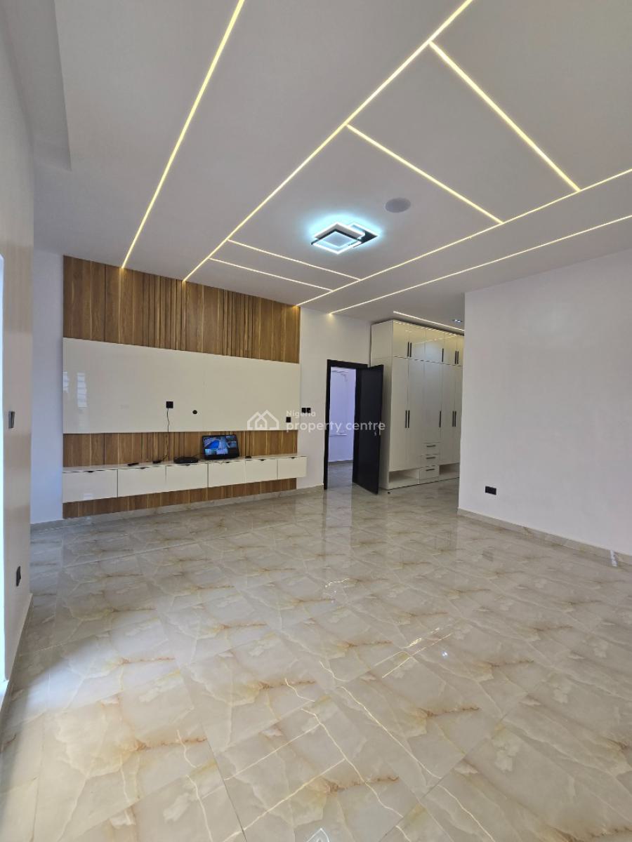 5 Bedroom House with Swimming Pool, Pinnock Beach Estate, Osapa, Lekki, Lagos, Detached Duplex for Sale