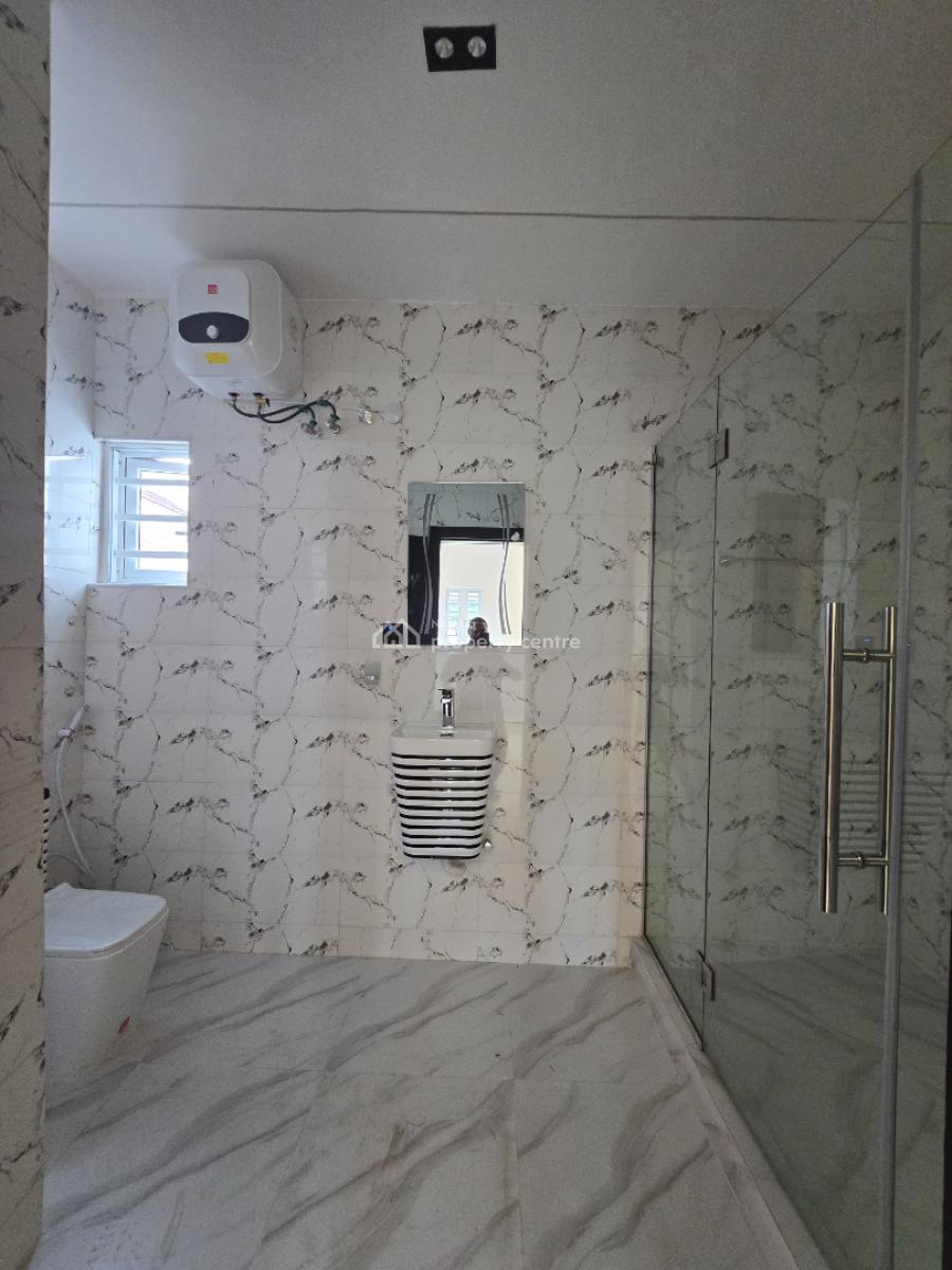 5 Bedroom House with Swimming Pool, Pinnock Beach Estate, Osapa, Lekki, Lagos, Detached Duplex for Sale
