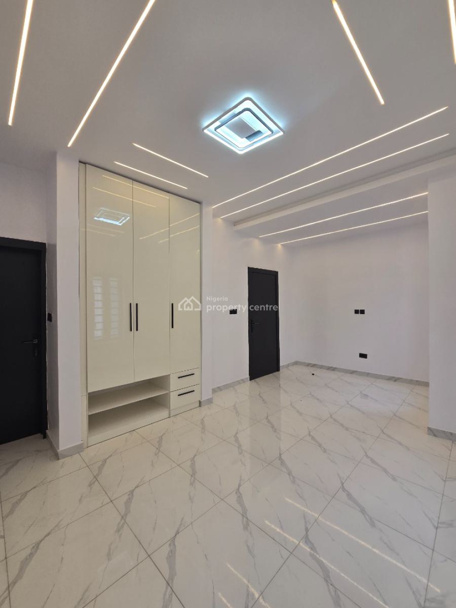 5 Bedroom House with Swimming Pool, Pinnock Beach Estate, Osapa, Lekki, Lagos, Detached Duplex for Sale