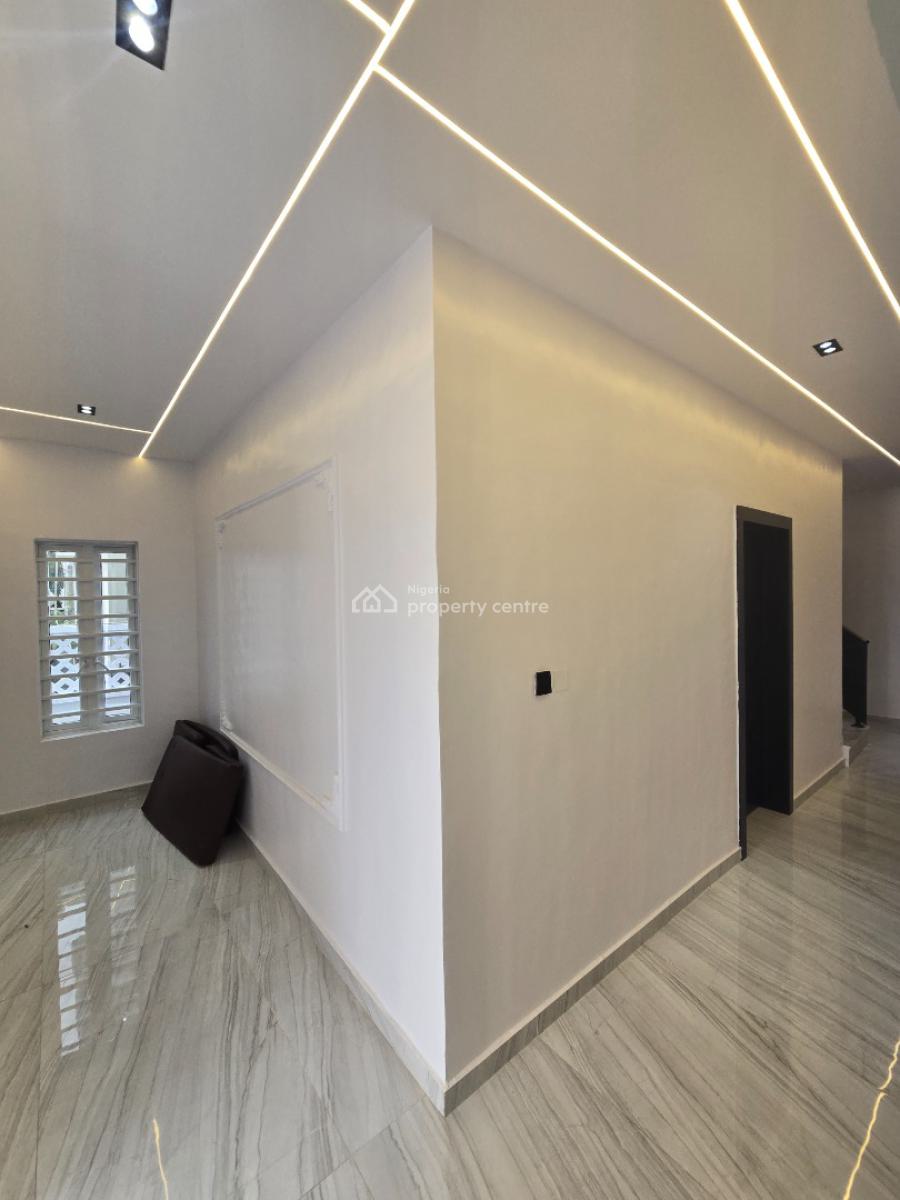5 Bedroom House with Swimming Pool, Pinnock Beach Estate, Osapa, Lekki, Lagos, Detached Duplex for Sale