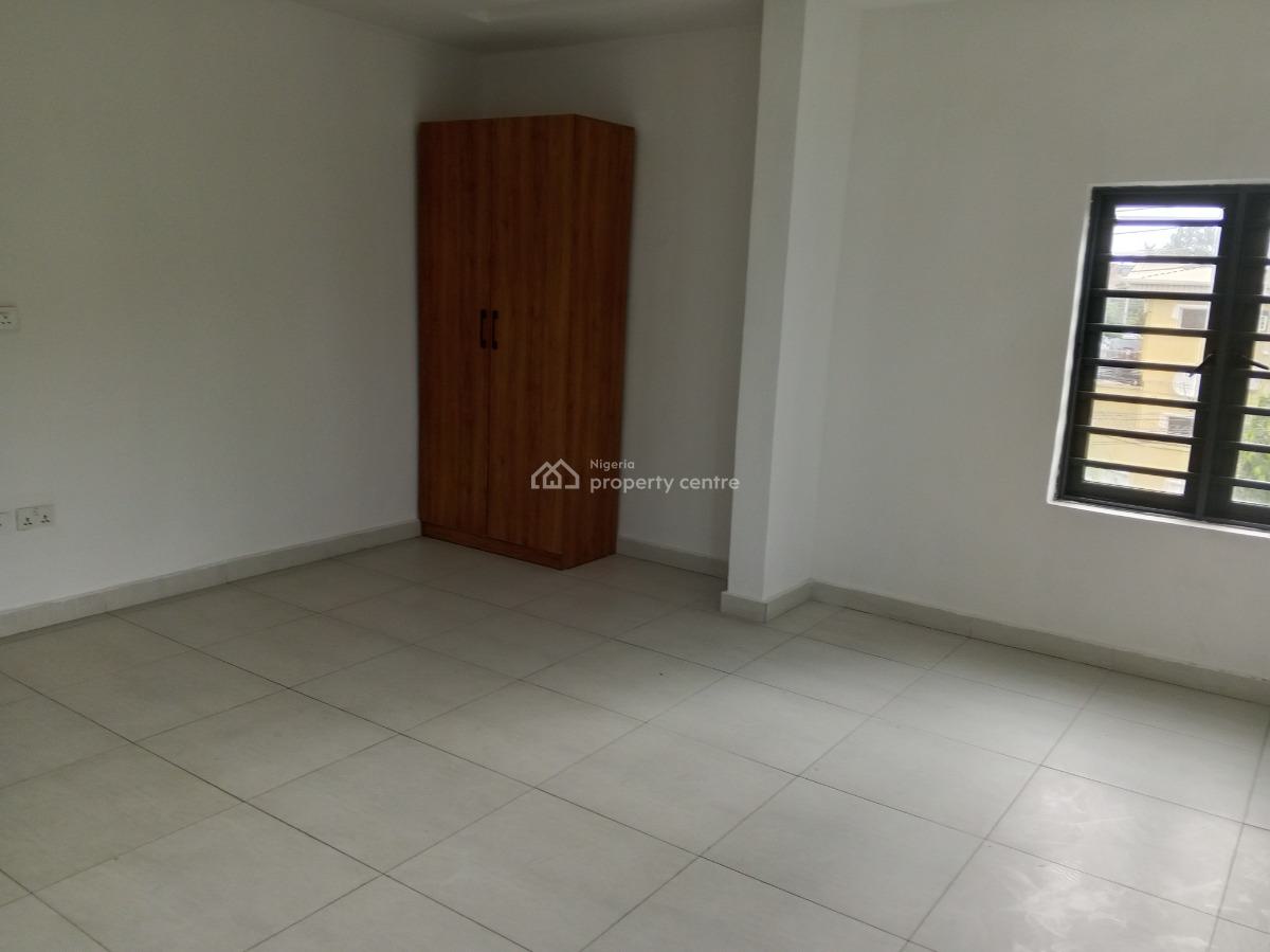 Room, Off Admiralty Way, Lekki Phase 1, Lekki, Lagos, Self Contain (single Rooms) for Rent