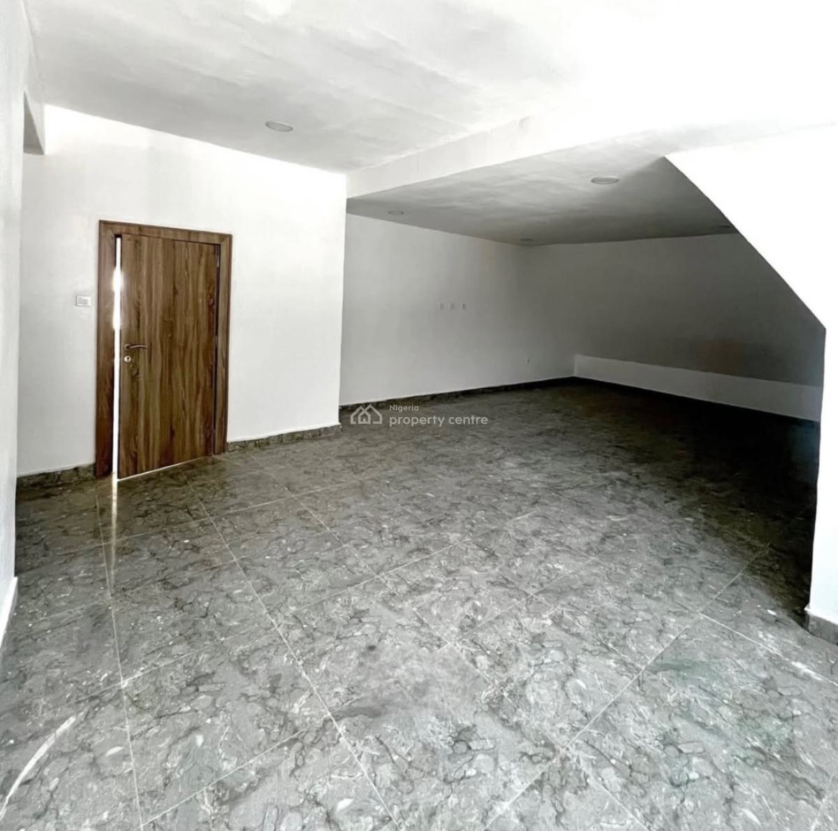 Gated 6 Bedroom Fully Detached Duplex with Bq, Guzape District, Abuja, Detached Duplex for Sale
