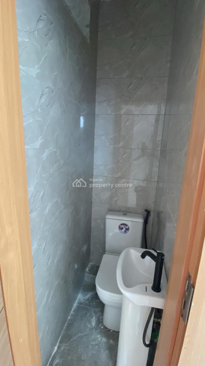 One Bedroom Apartment, Ajayi Street, Onike, Yaba, Lagos, Mini Flat (room and Parlour) for Rent