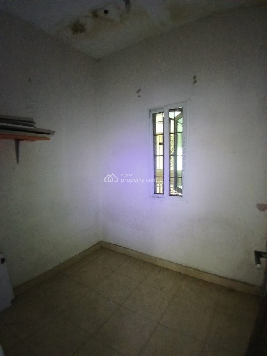 a Room Bq Upstairs in a Serviced Apartment, Agungi, Lekki, Lagos, Self Contain (single Rooms) for Rent