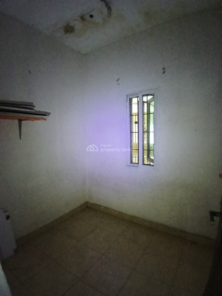 a Room Bq Upstairs in a Serviced Apartment, Agungi, Lekki, Lagos, Self Contain (single Rooms) for Rent