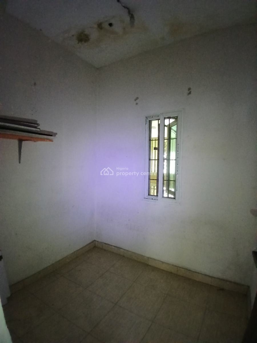 a Room Bq Upstairs in a Serviced Apartment, Agungi, Lekki, Lagos, Self Contain (single Rooms) for Rent