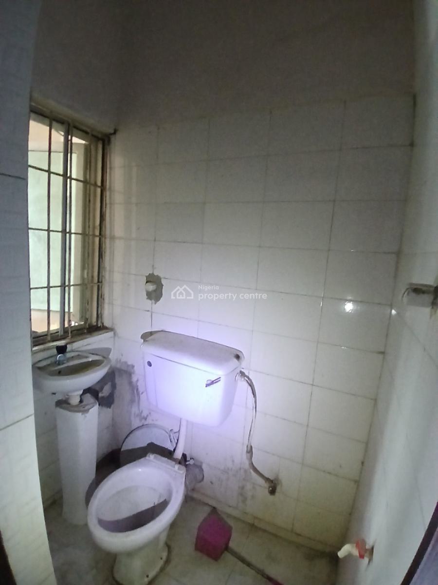 a Room Bq Upstairs in a Serviced Apartment, Agungi, Lekki, Lagos, Self Contain (single Rooms) for Rent