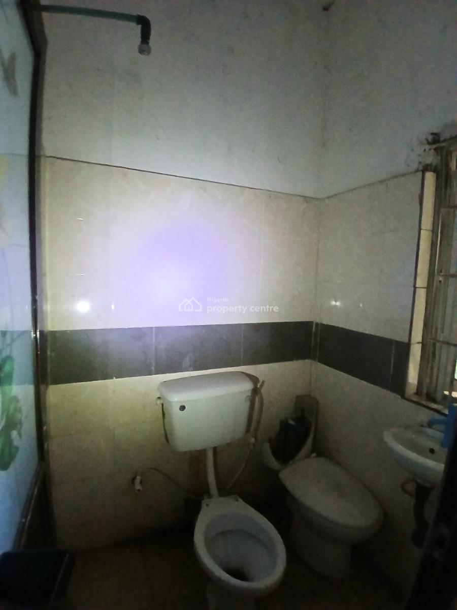 a Room Bq Upstairs in a Serviced Apartment, Agungi, Lekki, Lagos, Self Contain (single Rooms) for Rent