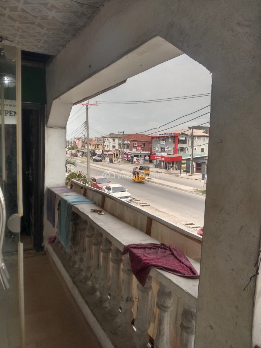 Standard and Spacious Shop Upstairs Facing Road Pop Finishing with Toile, Close to Addo Roundabout with Parking Space, Ajah, Lagos, Shop for Rent