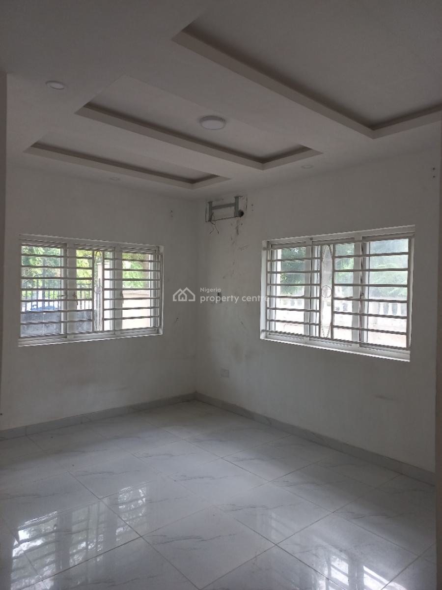 Very Clean 3 Bedroom Apartment (upstairs), Eleganza Gardens, at Vgc Bus Stop, Vgc, Lekki, Lagos, Flat / Apartment for Rent