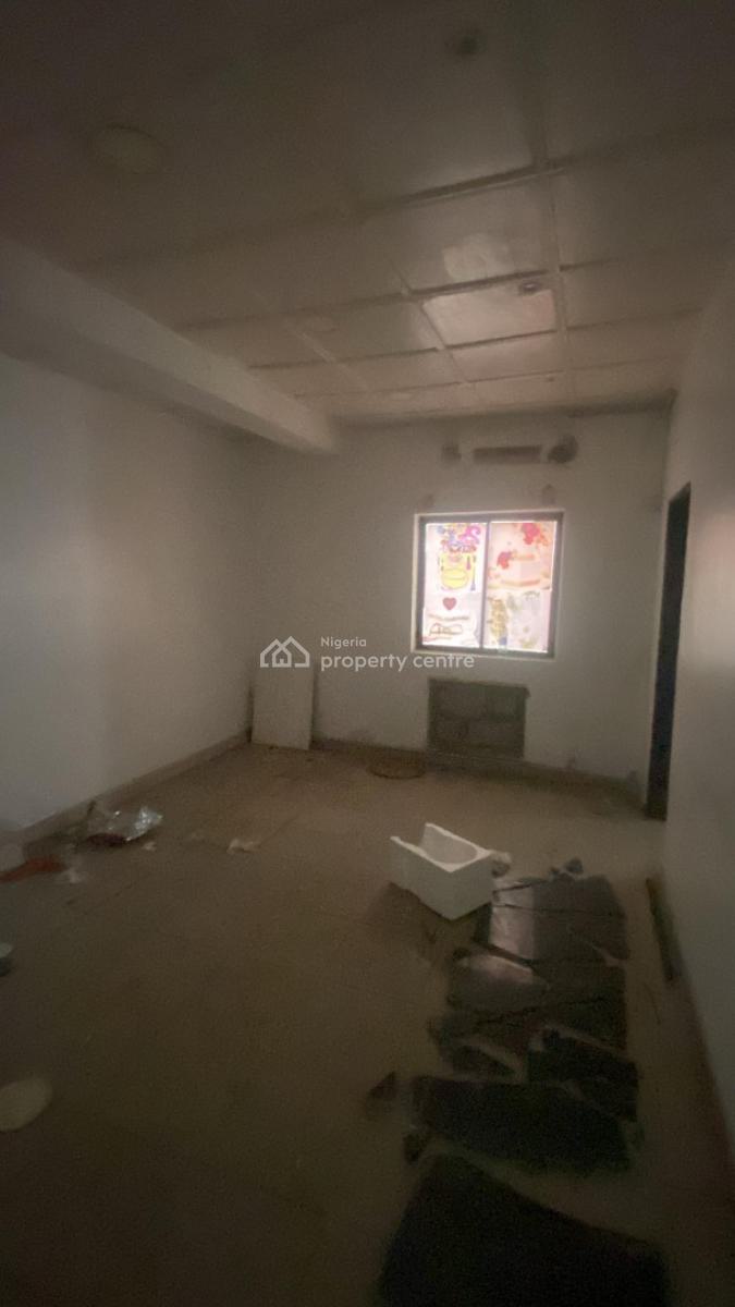 Office Space, Glover Street, Ebute Metta West, Yaba, Lagos, Office Space for Rent