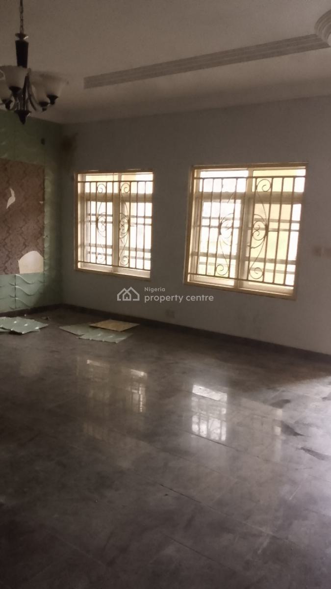 Spacious 3 Bedroom Flat with Bq, a.y.m Shafa Filling Station, Wuye, Abuja, Flat / Apartment for Rent
