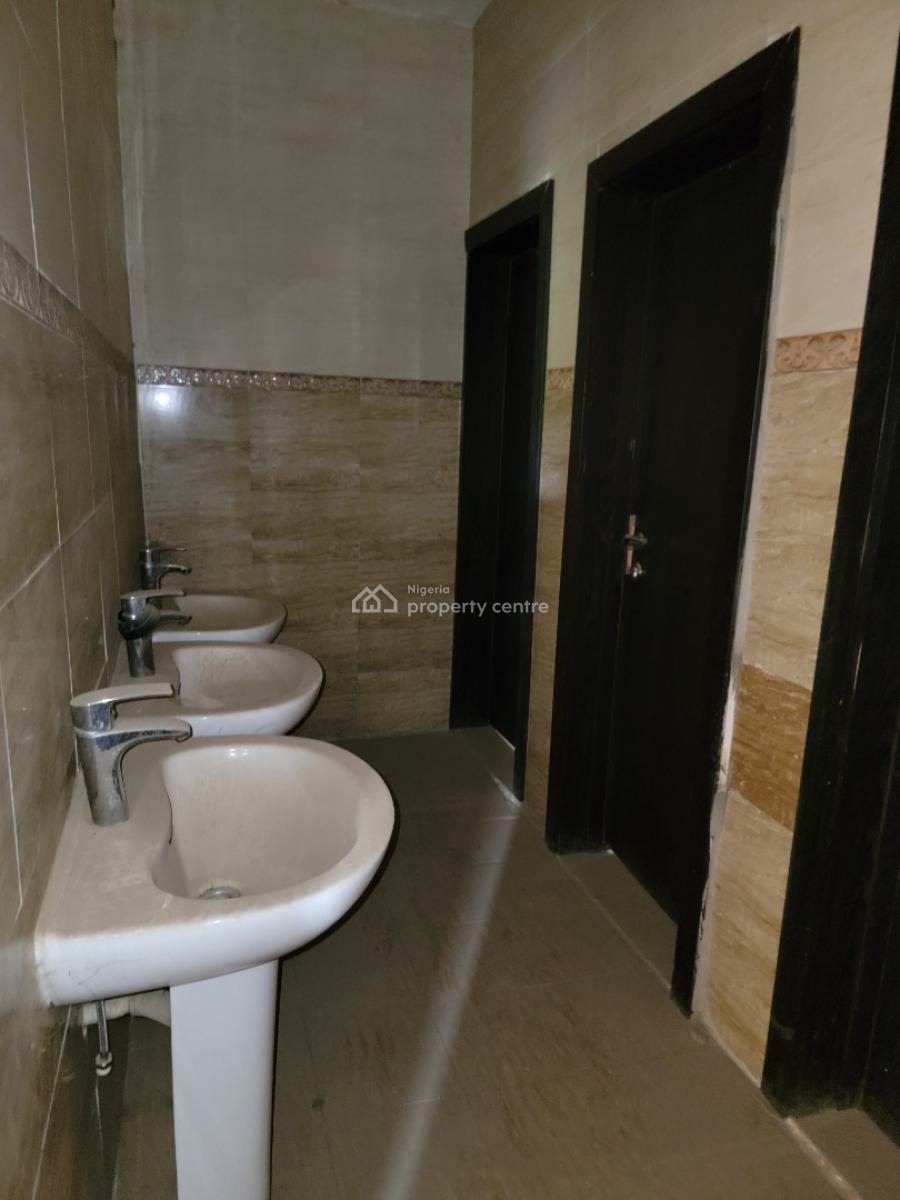 Standard 3 Floors Office Complex, Gudu, Abuja, Plaza / Complex / Mall for Sale